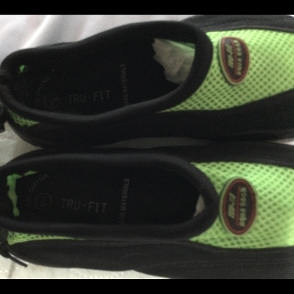 TRU FIT AQUA SOCK M 7 8 lime grn black wore 1X - Picture 3 of 5